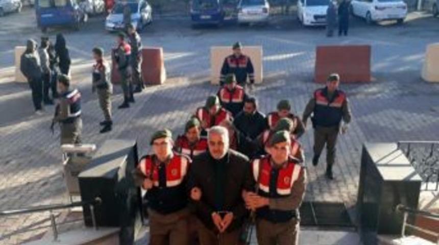 Ham Petrol Hırsızları Tutuklandı