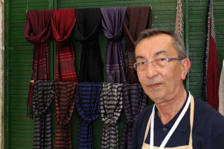 60 Yıldır Dokumaya Devam Ediyor G3