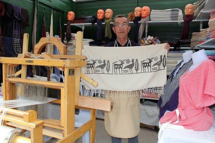 60 Yıldır Dokumaya Devam Ediyor G4