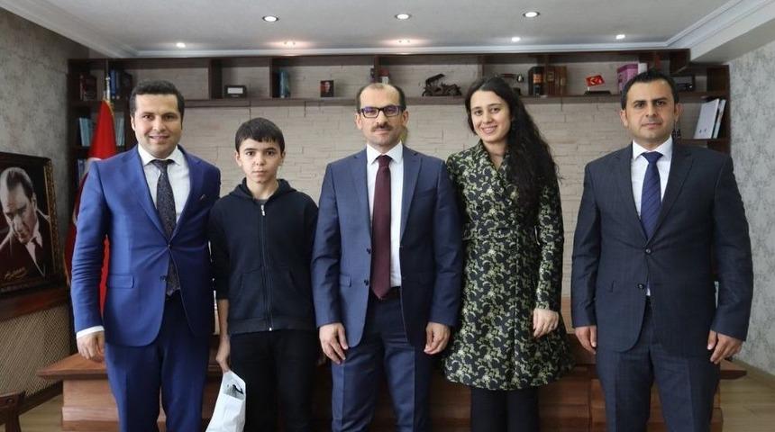 Kaymakam Ayca’dan İlçe Birincisine Ödül