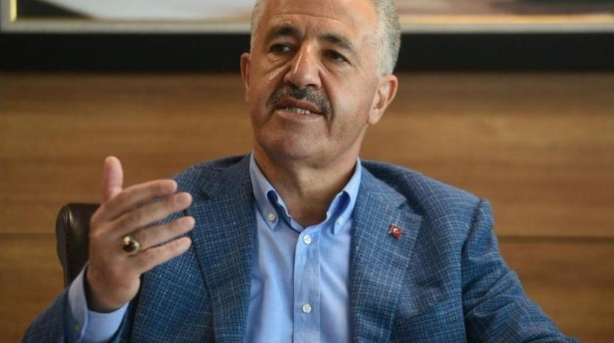 Bakan Arslan&rsquo;dan M&uuml;jde: "sekt&ouml;r Ve Esnaf Lehine Olan Uygulamaları Hemen Hayata Ge&ccedil;ireceğiz"