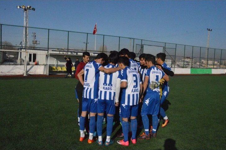 Kars’ta Liselerarası Futbol Turnuvasında Şampiyon Alparslan Anadolu Lisesi G1