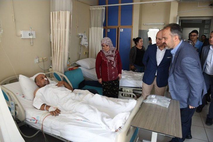 Alinur Aktaş’tan Hastalara Bayram Ziyareti G1