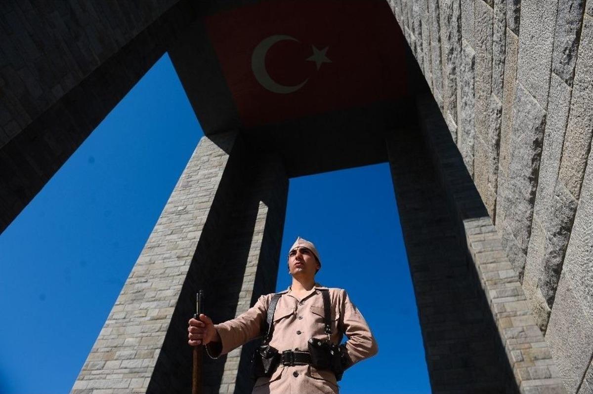 &Ccedil;anakkale Kara Savaşları&rsquo;nın 103. Yıld&ouml;n&uuml;m&uuml; Kutlanıyor