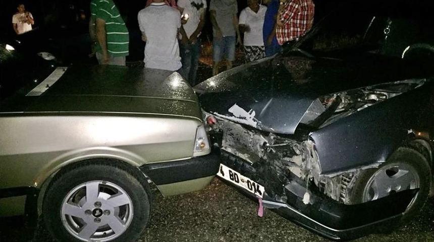 Bartın&rsquo;da Zincirleme Trafik Kazası: 2 Yaralı