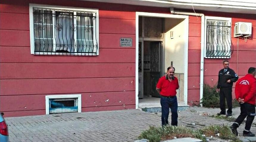 Evinde &Ouml;l&uuml; Bulundu