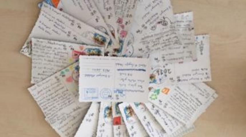 Minik Y&uuml;reklerden, Polis Amcalara Mesaj