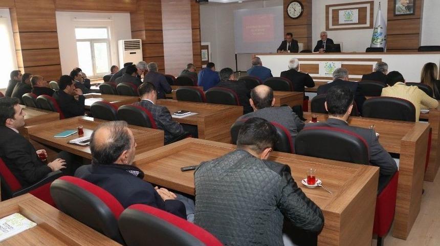 Kayapınar Belediyesinde 2017 Yılının Son Muhtarlar Toplantısı Yapıldı