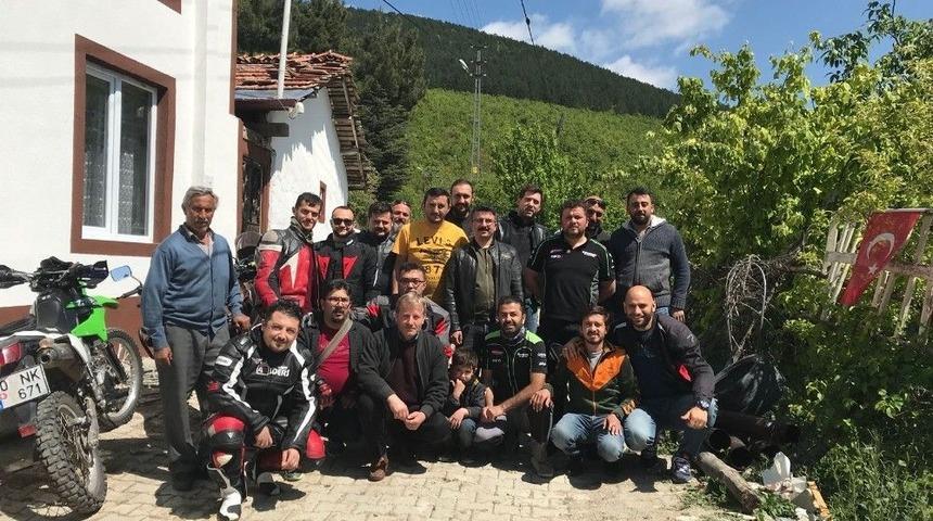 Niksar Motosiklet Kul&uuml;b&uuml; &Uuml;yeleri Afrin Gazisini Ziyaret Etti