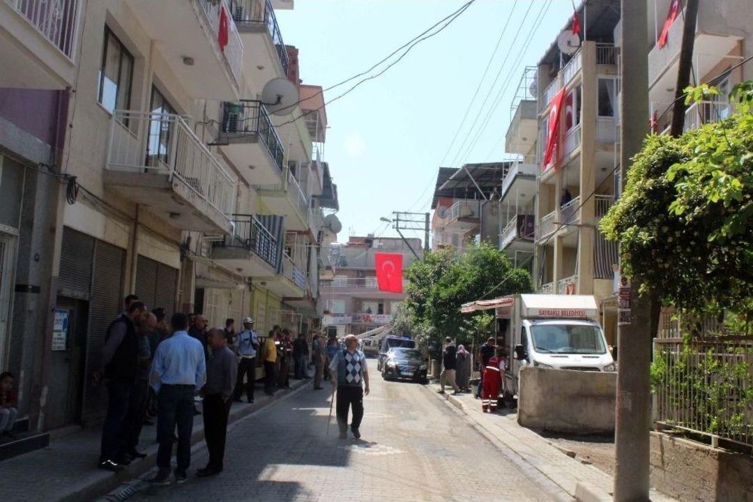 İzinden D&ouml;nd&uuml;kten Sonra Şehit D&uuml;şt&uuml;