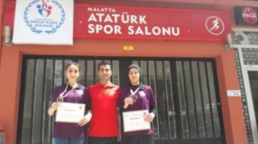 Taekwondo’dan 2 Madalya