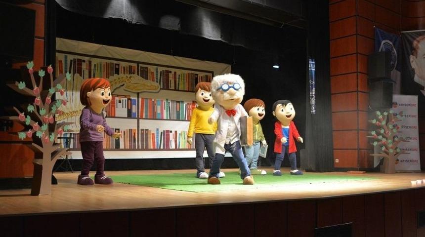 &Ccedil;ocuklar 23 Nisan &Ccedil;oşkusunu Dolgi İle Yaşadı