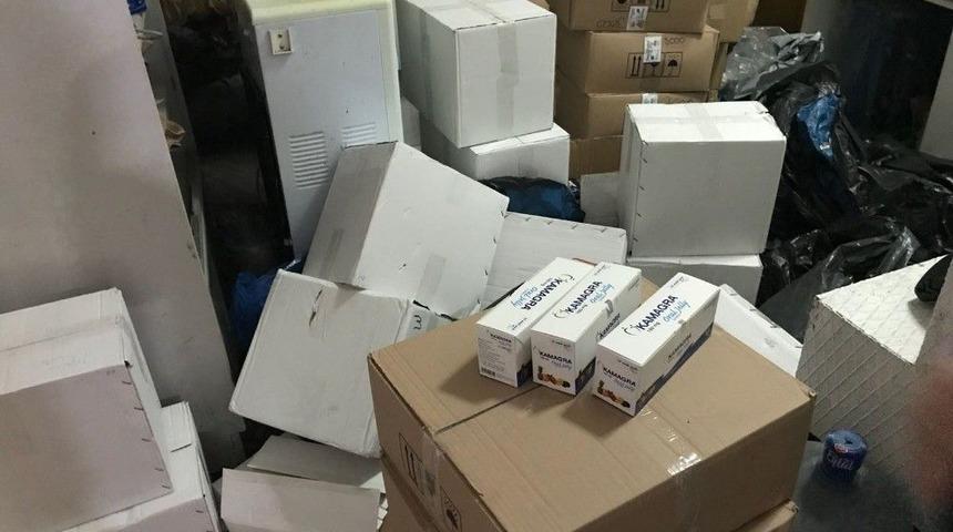 70 Bine Yakın Yasadışı &Uuml;r&uuml;n Yılbaşında Piyasaya S&uuml;r&uuml;lmek &Uuml;zereyken Ele Ge&ccedil;irildi