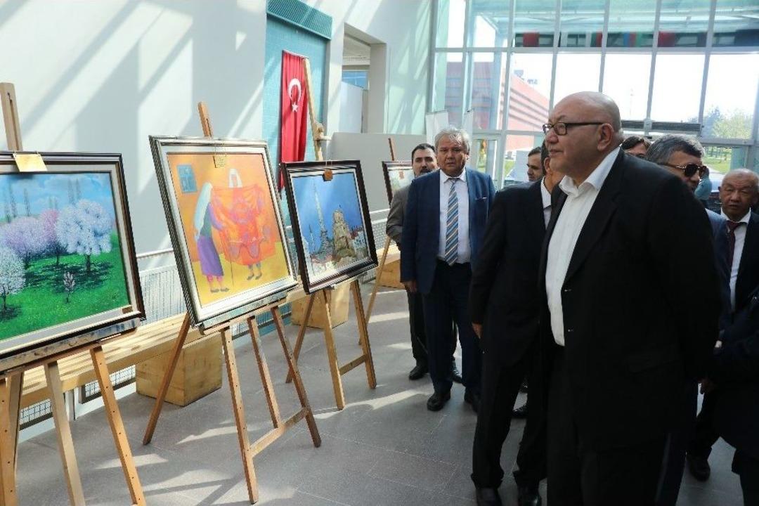 Yazar Cengiz Aytmatov Doğumunun 90&rsquo;ıncı Yılında Anıldı