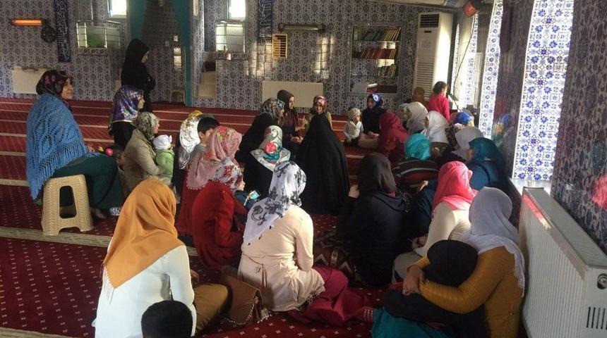 Kadınlar, Sorun Ve Sıkıntılarını Masaya Yatırdı