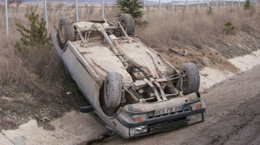 Takla Atan Otomobilden Burnu Bile Kanamadan &Ccedil;ıktı