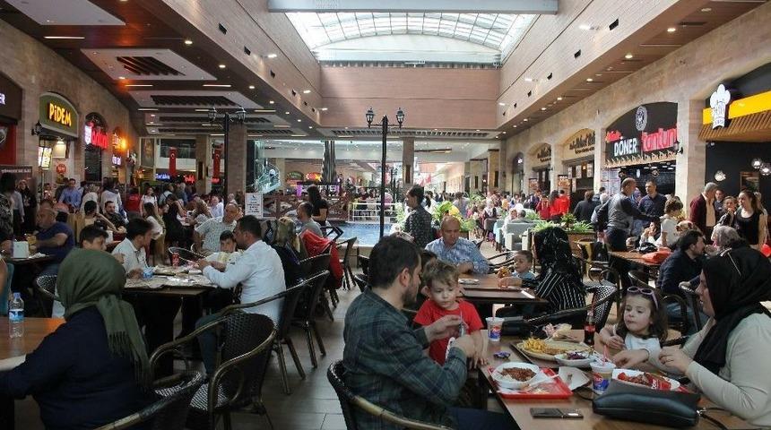 Highway Avm&rsquo;de 23 Nisan Coşkusu