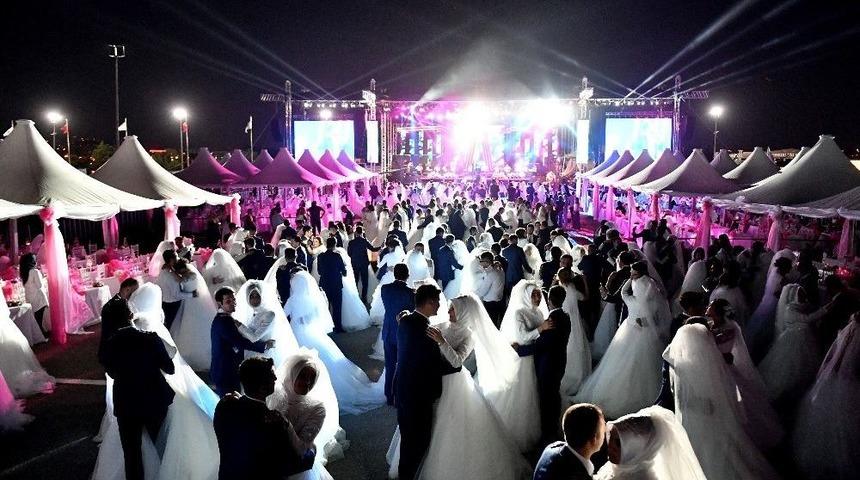 Ankara Büyükşehir Belediyesi’nden Toplu Nikah Töreni