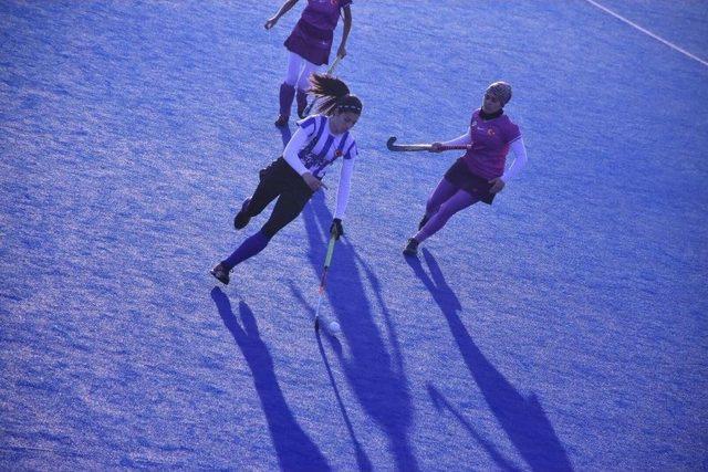 Polisgücü Kadın Hokey Takımı Namağlup Lider 2