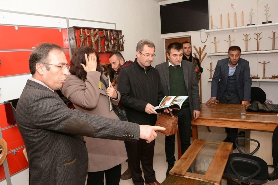 Tarım Bilimleri Kongresini Tanıtarak Akg&uuml;l&rsquo;den Destek İstediler