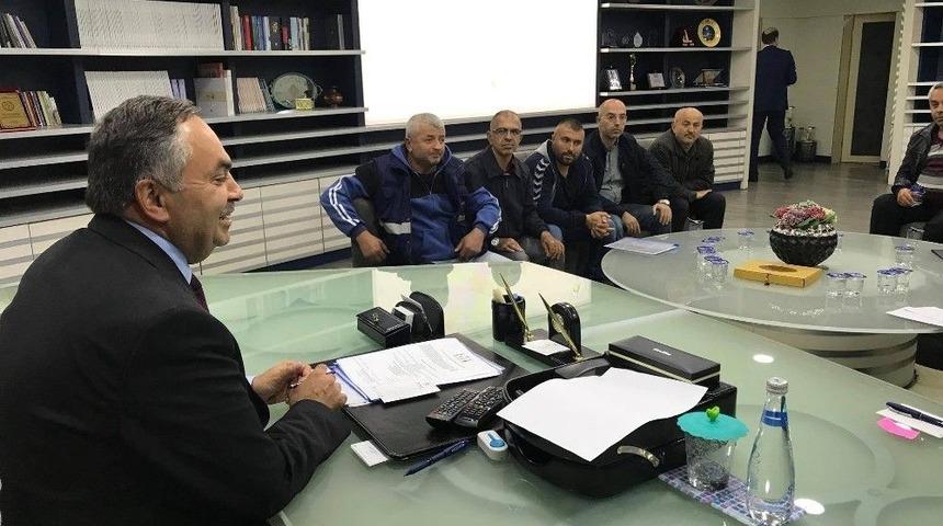 Başkan Ay, Gece Geç Saatlere Kadar Vatandaşları Dinledi