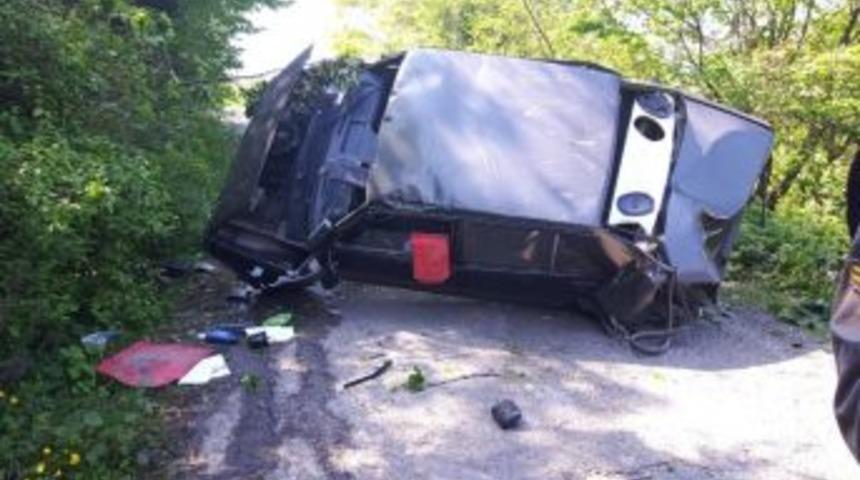 Otomobil Şarampole Yuvarlandı: 1 Yaralı