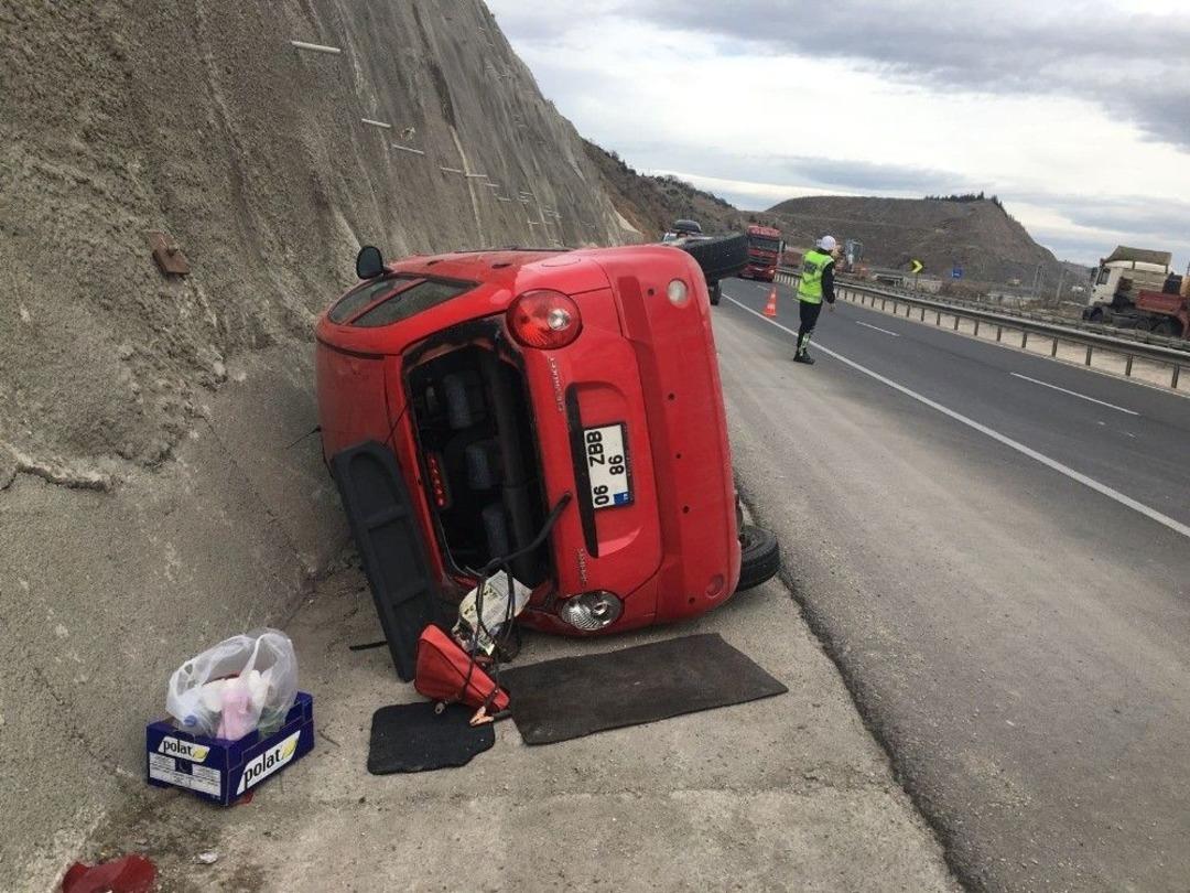 Bir Kaza Diğer Bir Kazaya Davetiye &Ccedil;ıkardı: 8 Yaralı