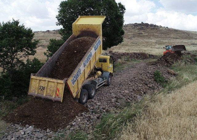 Gaziantep’te 18 Köyden 240 Kilometre Arazi Yolu Açıldı