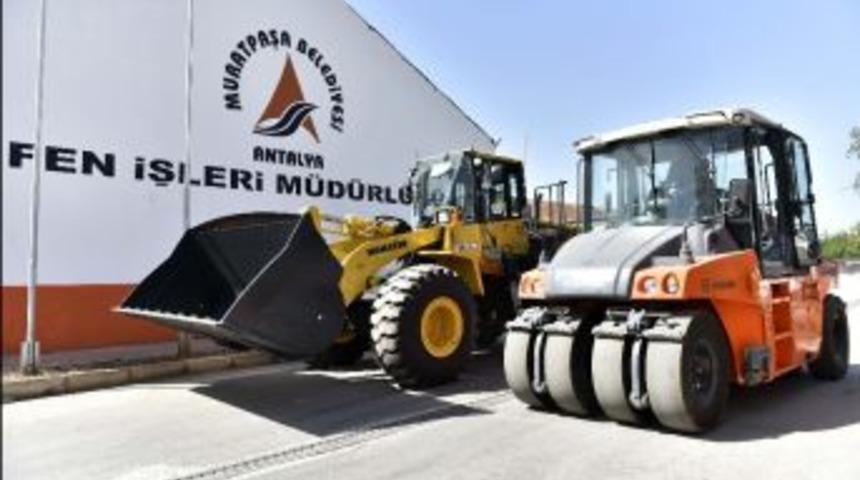 Muratpaşa’da Yeni İş Makineleri