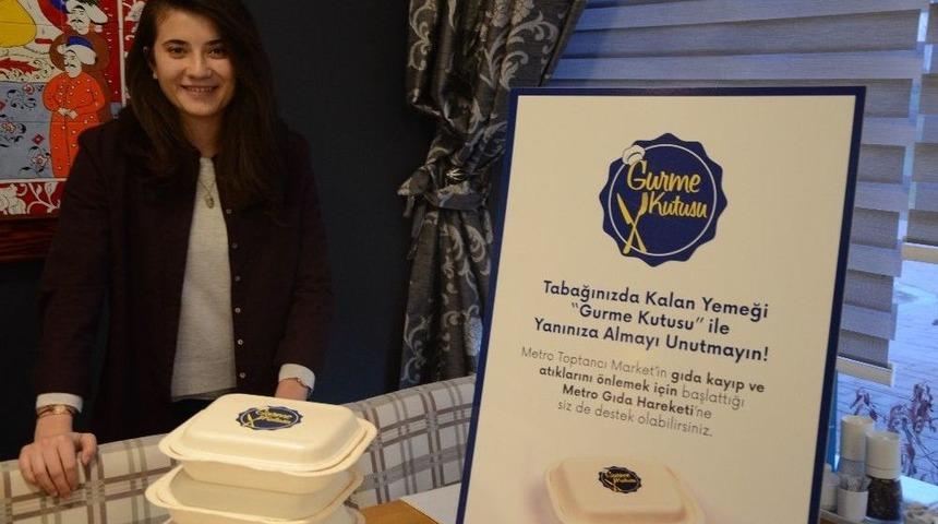 Gıda İsrafının &Ouml;n&uuml;ne Ge&ccedil;mek İ&ccedil;in Her Masada Bir Paket Var