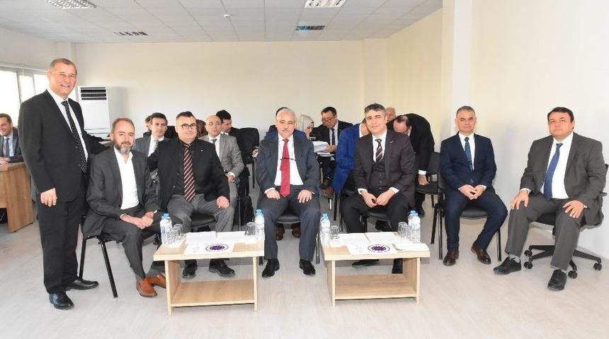 Manisa&rsquo;da Makine Ve Kalıp&ccedil;ılık Sekt&ouml;r&uuml;ndeki Gelişmeler Masaya Yatırıldı
