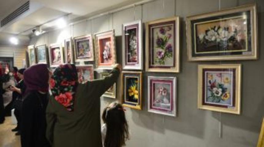 Yıll-mek Kursiyerlerinden Rölyef Sergisi