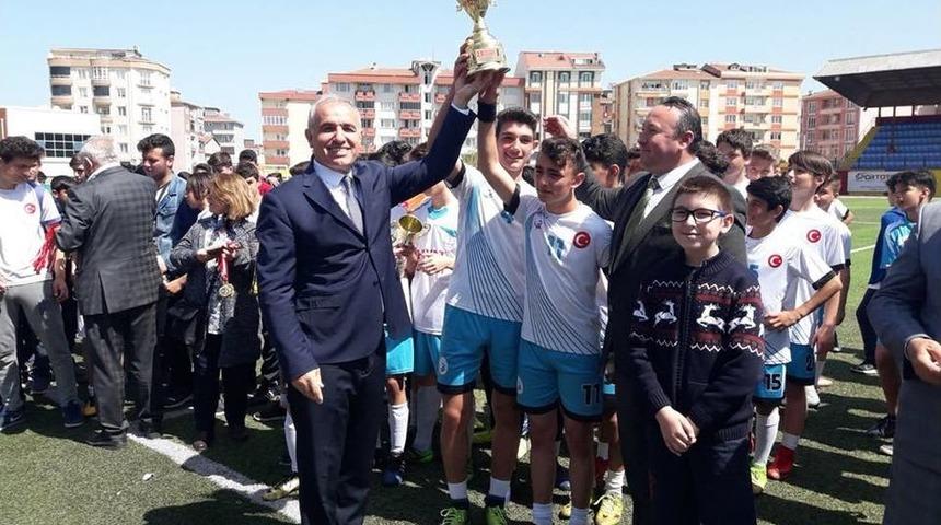 Kaymakamlık Kupası&rsquo;nın Sahibi Cemaliye Mahallesi Oldu