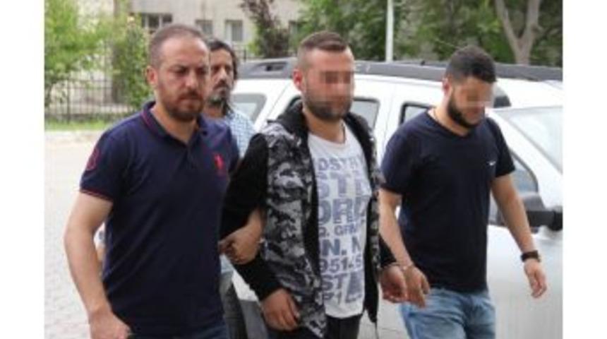 Haklarında Aynı Su&ccedil;tan Hapis Cezası Bulunan Gen&ccedil;ler Tutuklandı