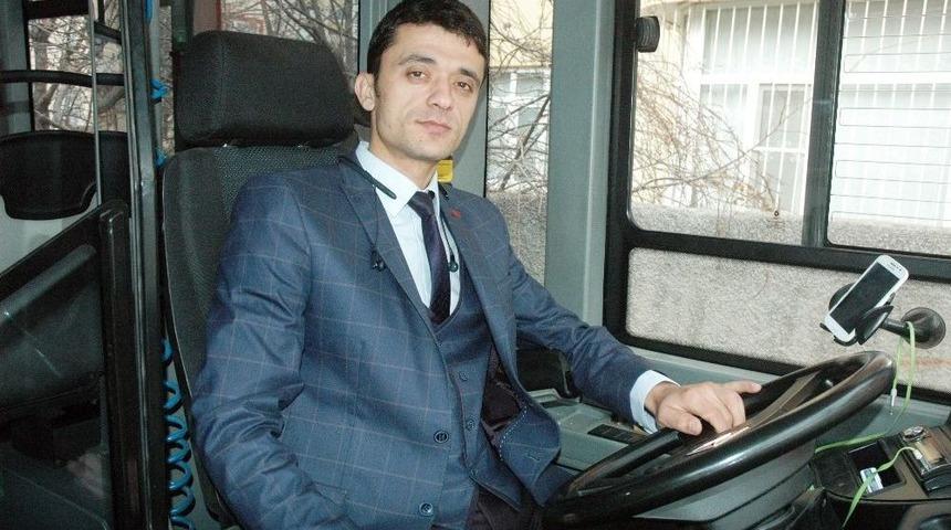 Rahatsızlanan Kadına Hastaneye Yetiştiren Otob&uuml;s Şof&ouml;r&uuml; Konuştu: &ldquo;benim Yerimde Kim Olursa Olsun Aynısını Yapardı&rdquo;