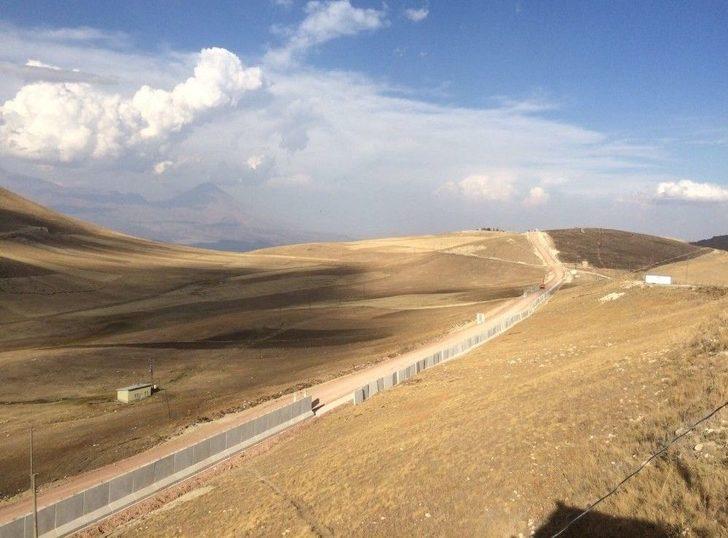 Toki İran Sınırındaki Duvarın Yarısını Tamamladı G1