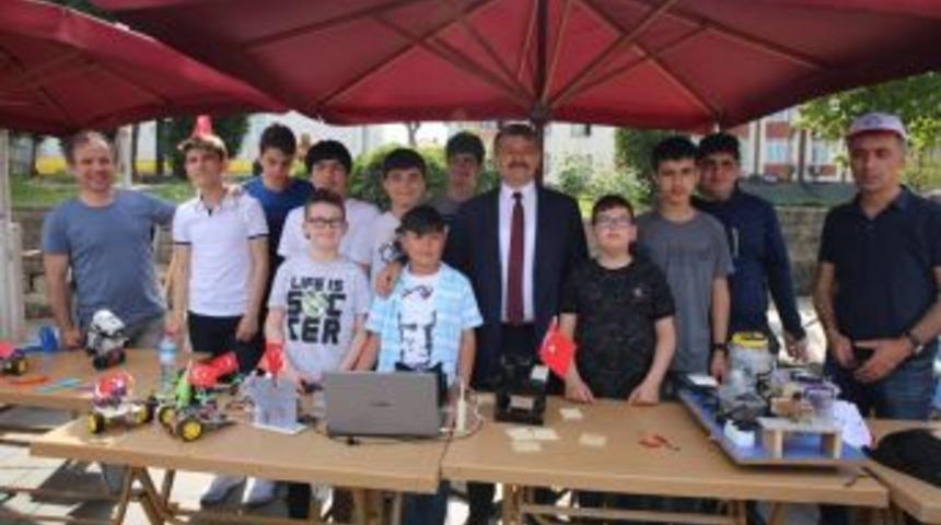 Bilim Eğitimi At&ouml;lyesi &Ccedil;ocuk Ş&ouml;leninde