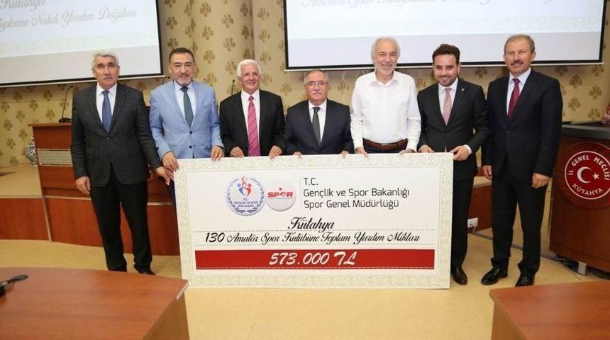 K&uuml;tahya&rsquo;da Amat&ouml;r Spor Kul&uuml;plerine 573 Bin Tl&rsquo;lik Destek