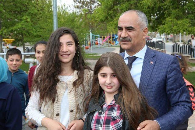 Başkan Aydın, Kadın Günü Programına Katıldı 1