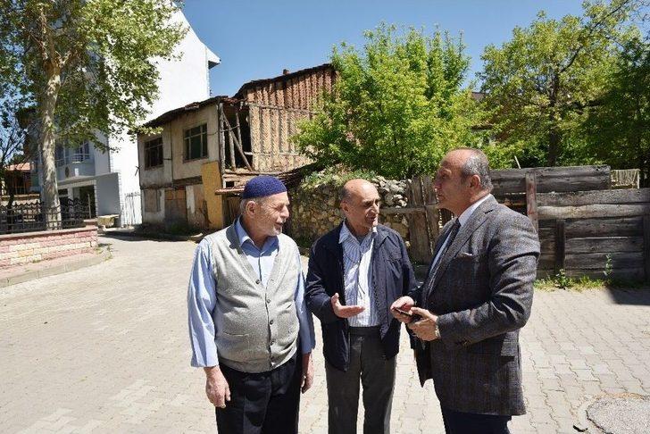 Başkan Arslan, Esnaf Ve Vatandaşları Ziyaret Etti