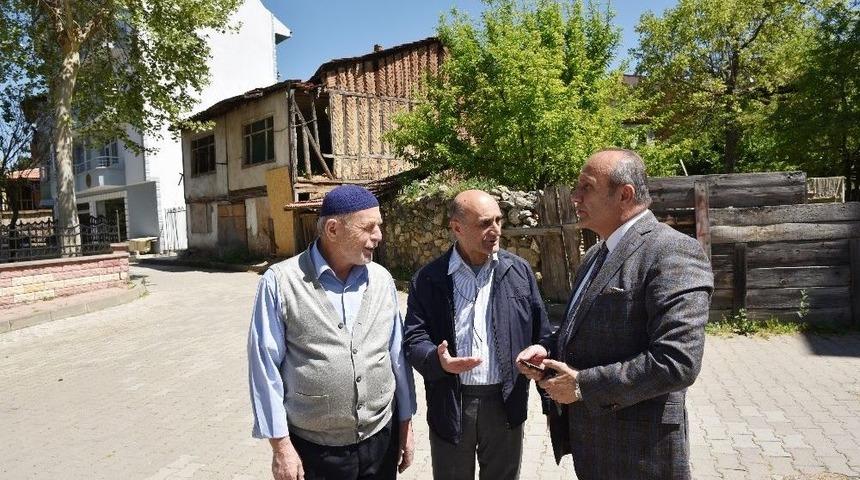 Başkan Arslan, Esnaf Ve Vatandaşları Ziyaret Etti