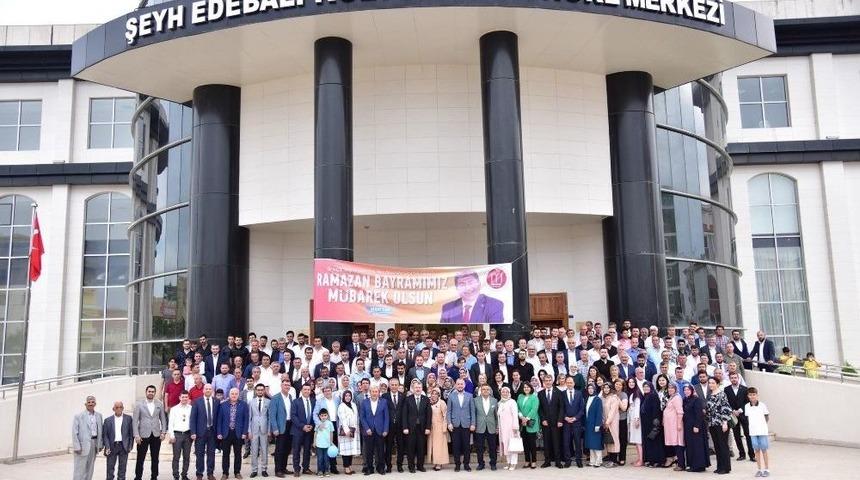 Ak Parti&rsquo;den Bayramlaşma T&ouml;reni