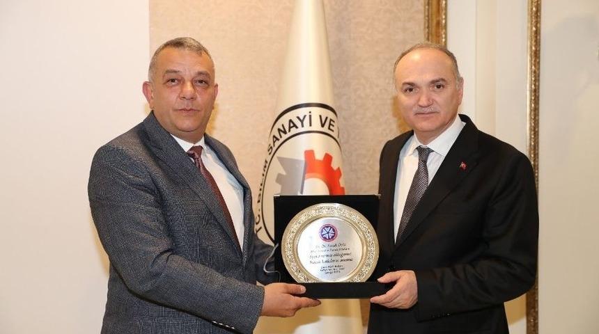 Askf Başkanı Bıyık&rsquo;tan Bakan &Ouml;zl&uuml;&rsquo;ye Teşekk&uuml;r