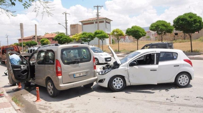 Niğde&rsquo;de Trafik Kazası: 1 Yaralı