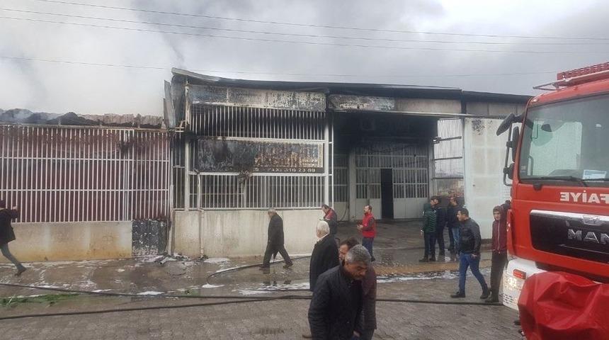 Nazilli&rsquo;de Depo Yangını