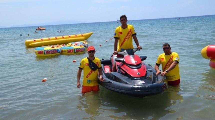 Sarımsaklı Plajlarında Vatandaşların Can G&uuml;venliği İtfaiyeye Emanet