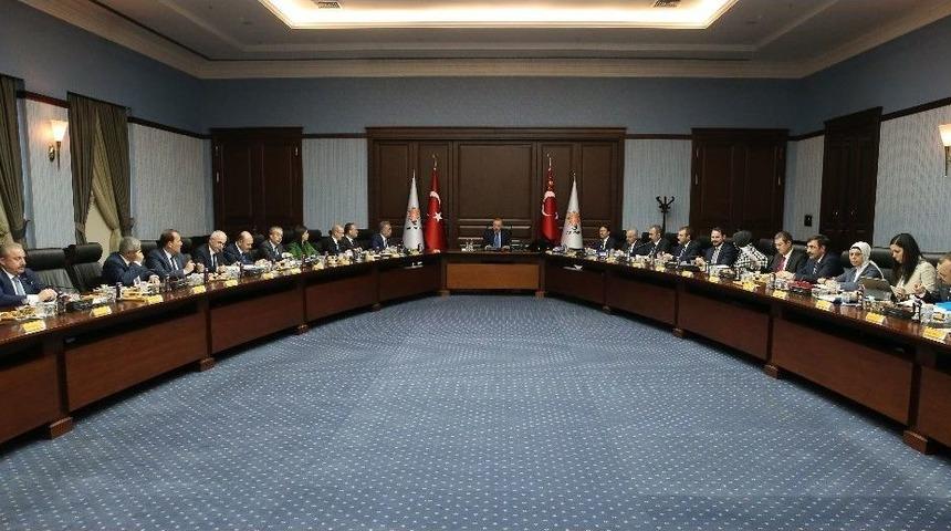 Ak Parti Merkez Karar Ve Y&ouml;netim Kurulu (mkyk), Cumhurbaşkanı Ve Ak Parti Genel Başkanı Recep Tayyip Erdoğan Başkanlığında Toplandı.
