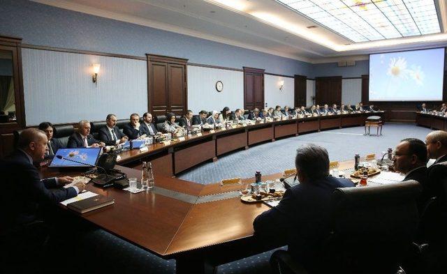 Ak Parti Merkez Karar Ve Yönetim Kurulu (mkyk), Cumhurbaşkanı Ve Ak Parti Genel Başkanı Recep Tayyip Erdoğan Başkanlığında Toplandı.