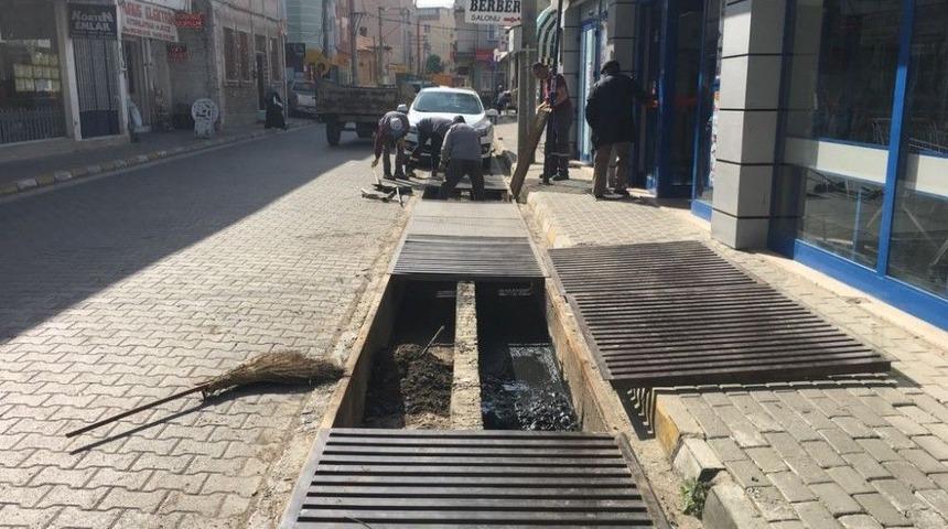 Burhaniye’de Yaz Hazırlıkları Hız Kesmiyor