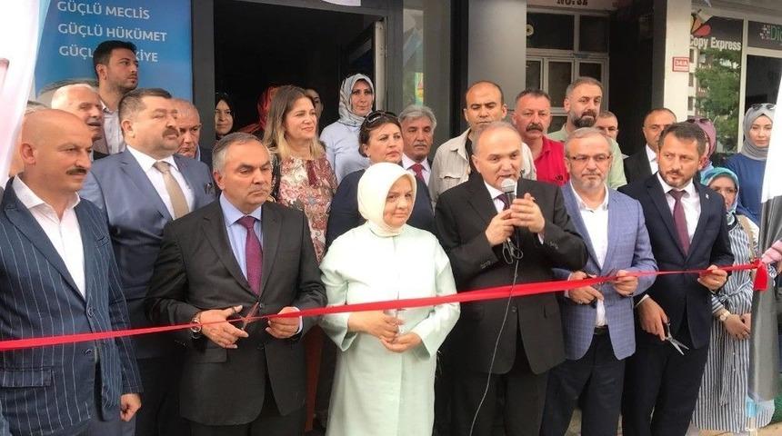 Bakan &Ouml;zl&uuml;: "denizlere Mega End&uuml;stri B&ouml;lgeleri Kurulacak"